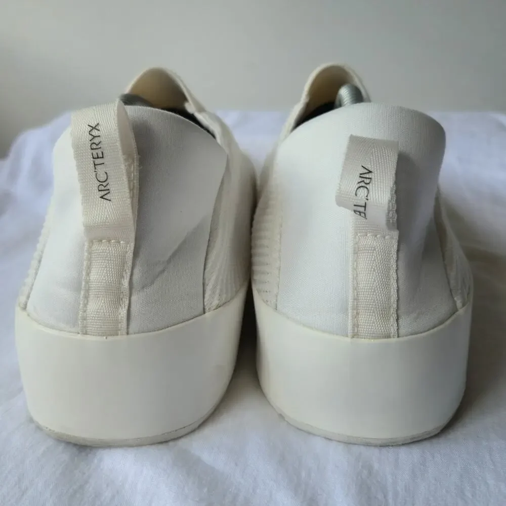 Arc'teryx Kragg Men's Slip On Approach Comfort Recovery Shoes White Size 11.5